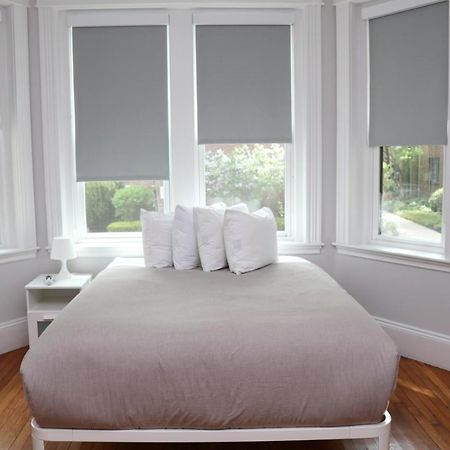 A Stylish Stay W/ A Queen Bed, Heated Floors.. #18 Brookline Exterior foto